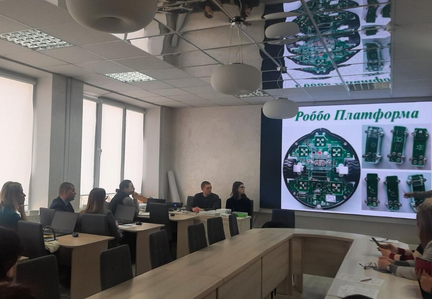 Машиностроительный факультет на семинаре по РОББО Лаборатории